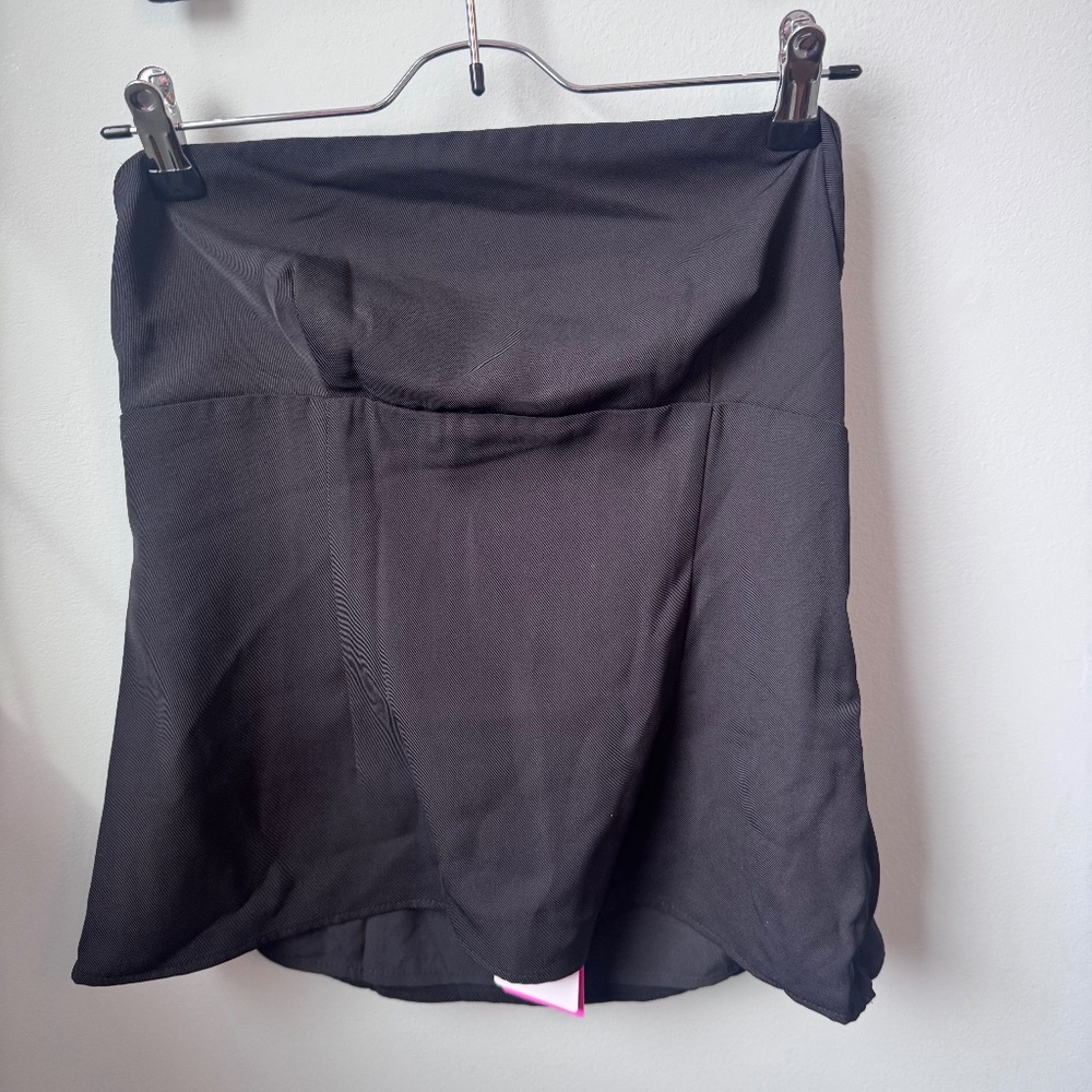 Beginning boutique Layi Black Strapless Top Size 8